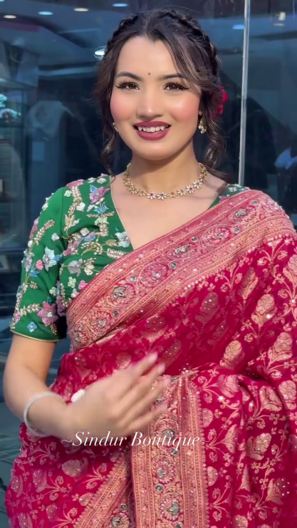 Regal Crimson Banarasi: The Sindur Boutique’s Heritage Silk Masterpiece