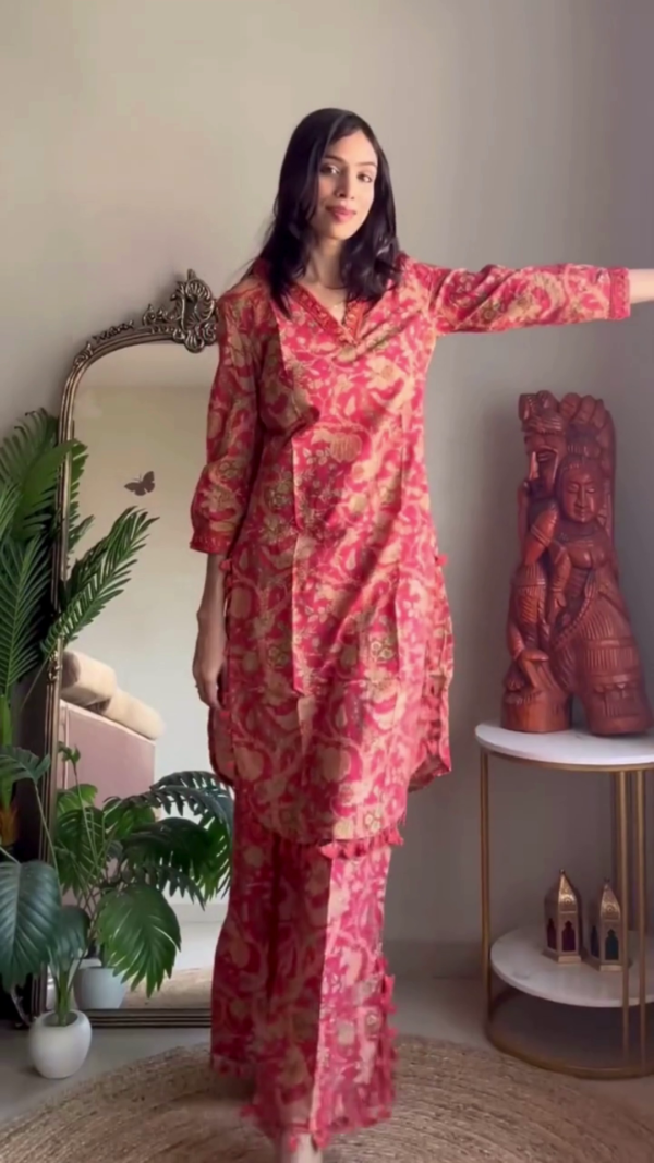 Elegant Floral Print Festive Kurta with Intricate Embroidery - A Perfect Blend of Tradition and Modernity