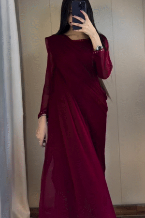 ❤️ Crimson Grace Georgette Saree with Matching Blouse – Bold, Elegant & Timeless ❤️