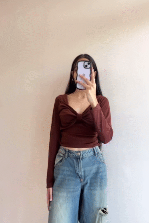 🤎 Mocha Twist Knot Crop Top – Bold, Trendy & Timeless 🤎