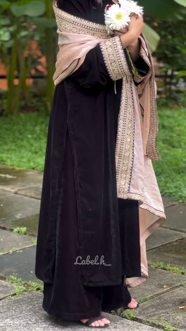 🖤 Midnight Velvet Royal Suit Set with Embroidered Dupatta – Timeless Luxury in Every Thread 🖤 - Image 2