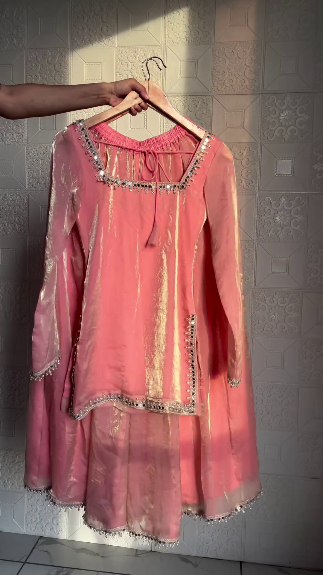 🌸 Peach Blush Mirror Lace Suit Set – Radiant Festive Wear for Every Occasion 💫