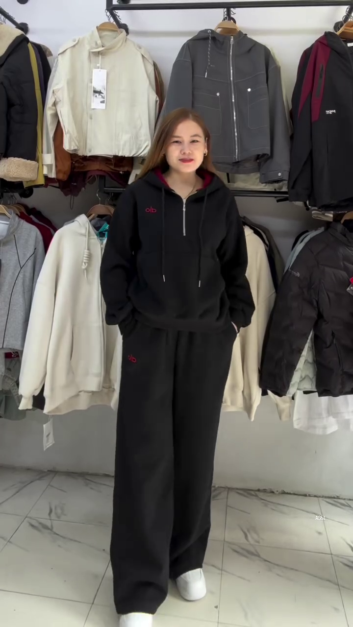 🤍 Beige Cozy Luxe Winter Tracksuit Set – Effortless Comfort & Style for All Seasons ❄️ - Image 2