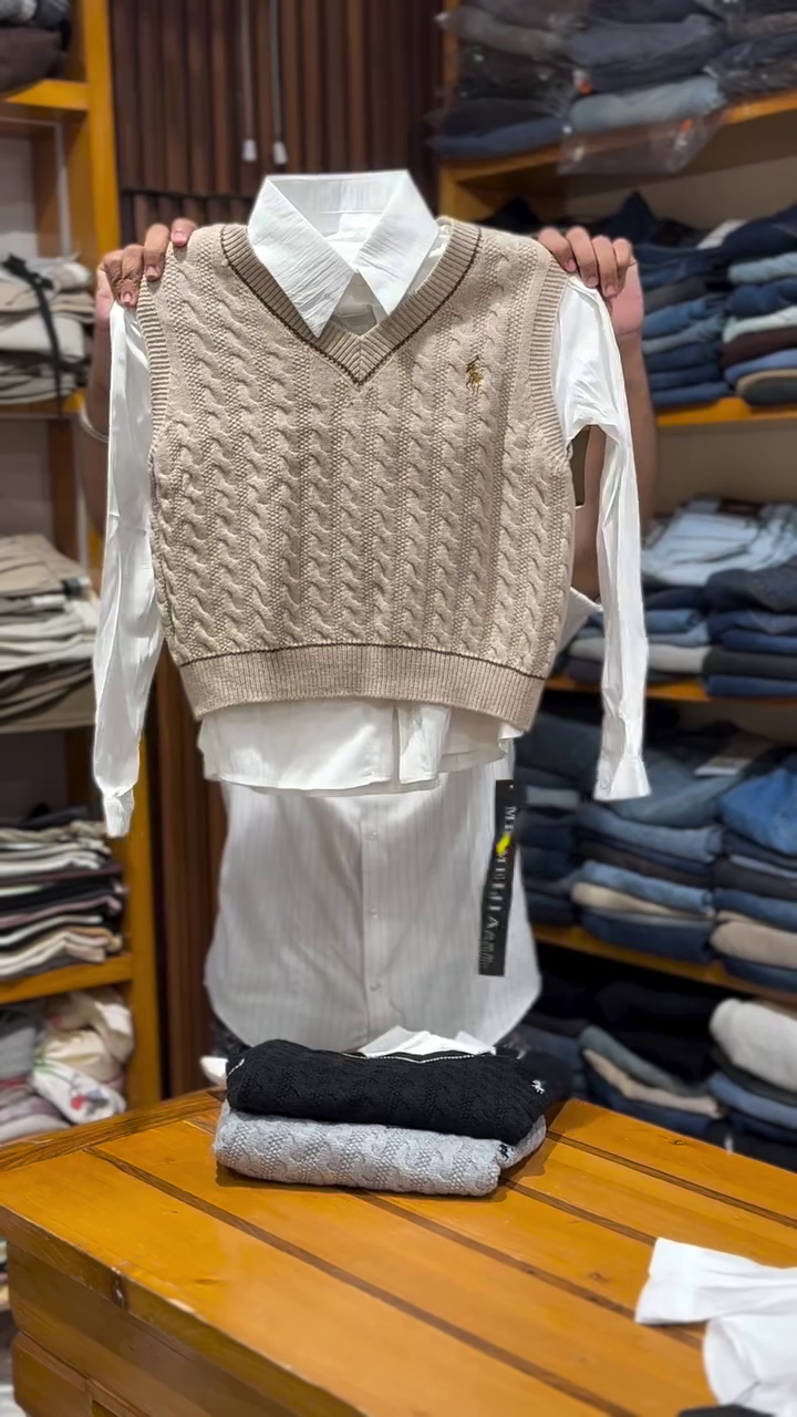 🤎 Classic Brown Cable-Knit V-Neck Sleeveless Sweater Over White Shirt – Preppy Layered Co-ord - Image 2