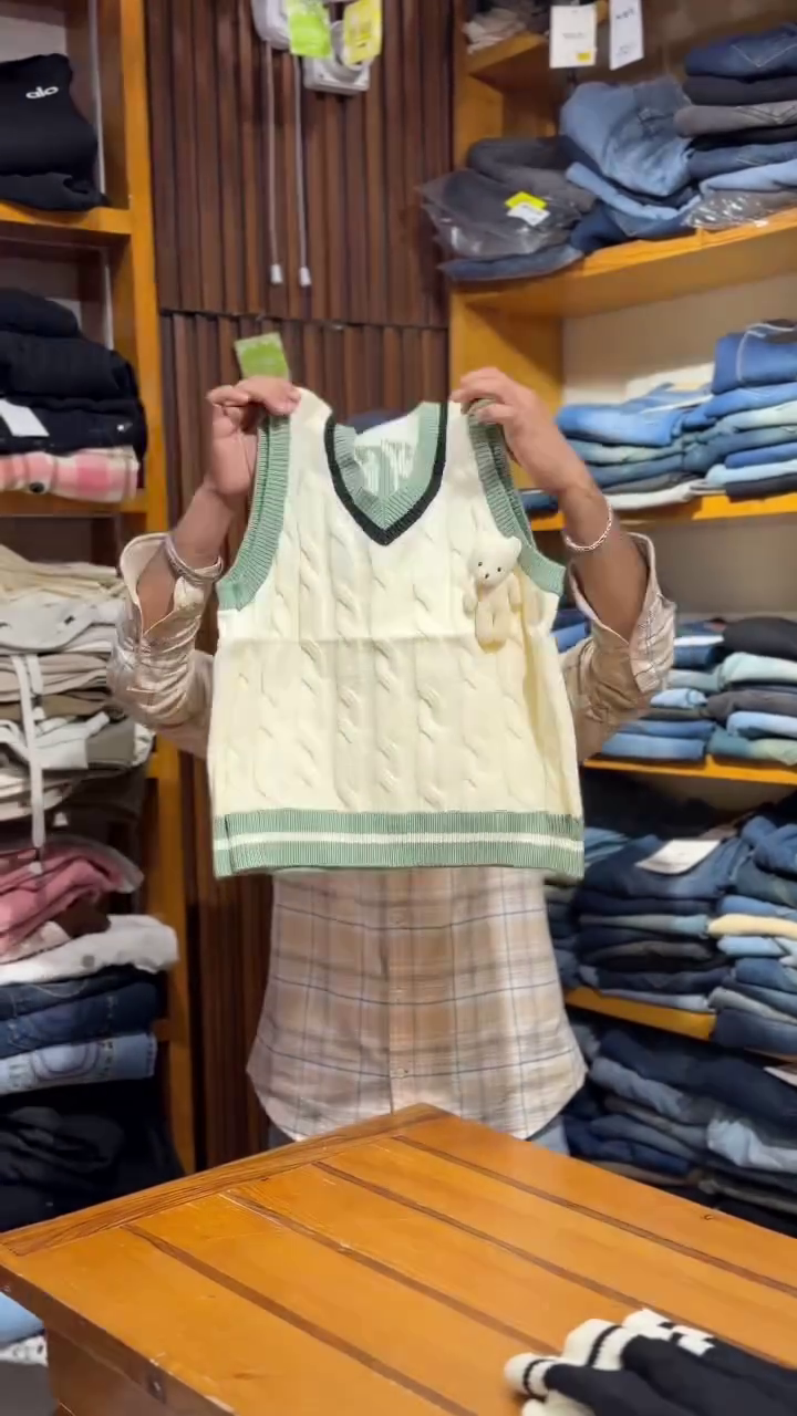 Mint Cable Knit Sleeveless V‑Neck Sweater Vest with Plush Teddy Charm 💚🧸 - Image 4