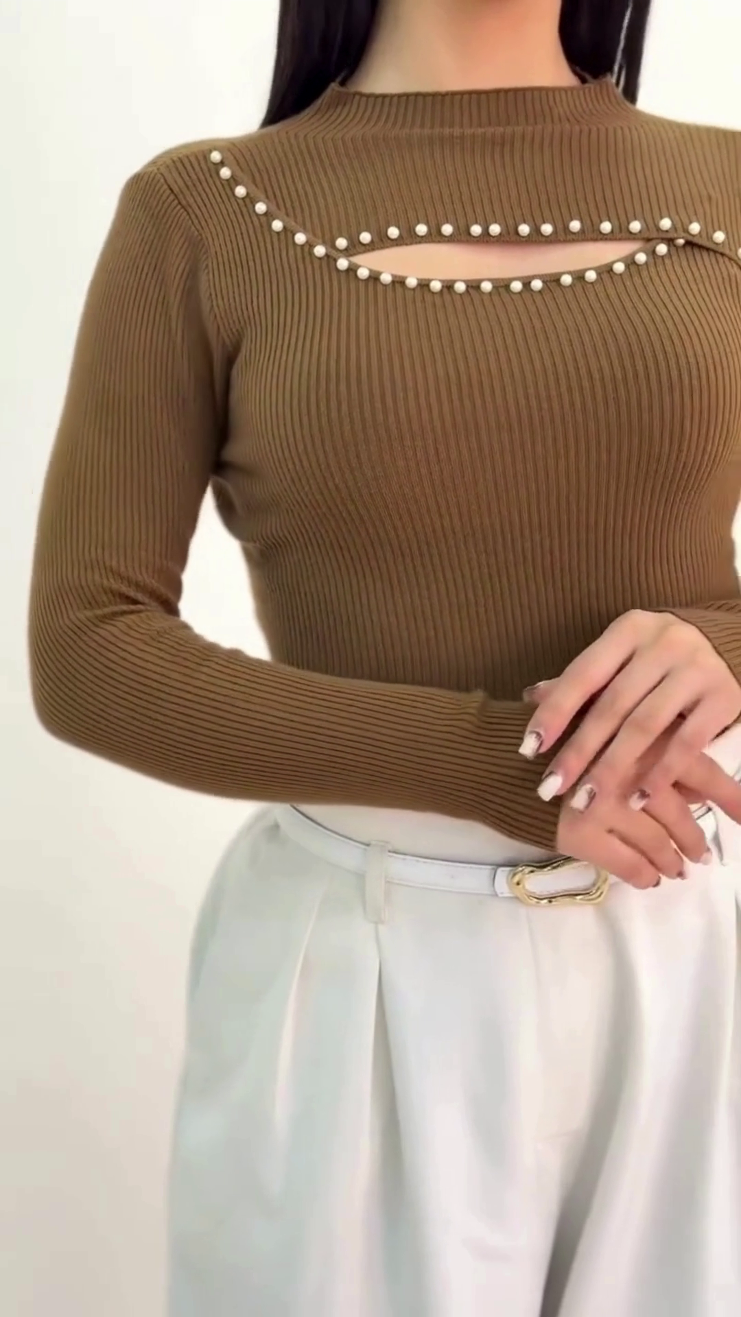 Caramel Ribbed Pearl Cut‑Out Fitted Knit Top 🤎✨