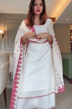 Elegant White & Pink Embroidered Straight Kurti Set with Chiffon Dupatta and Scalloped Borders – Soft, Classy & Everyday Ethnic Perfection 🤍🌺✨