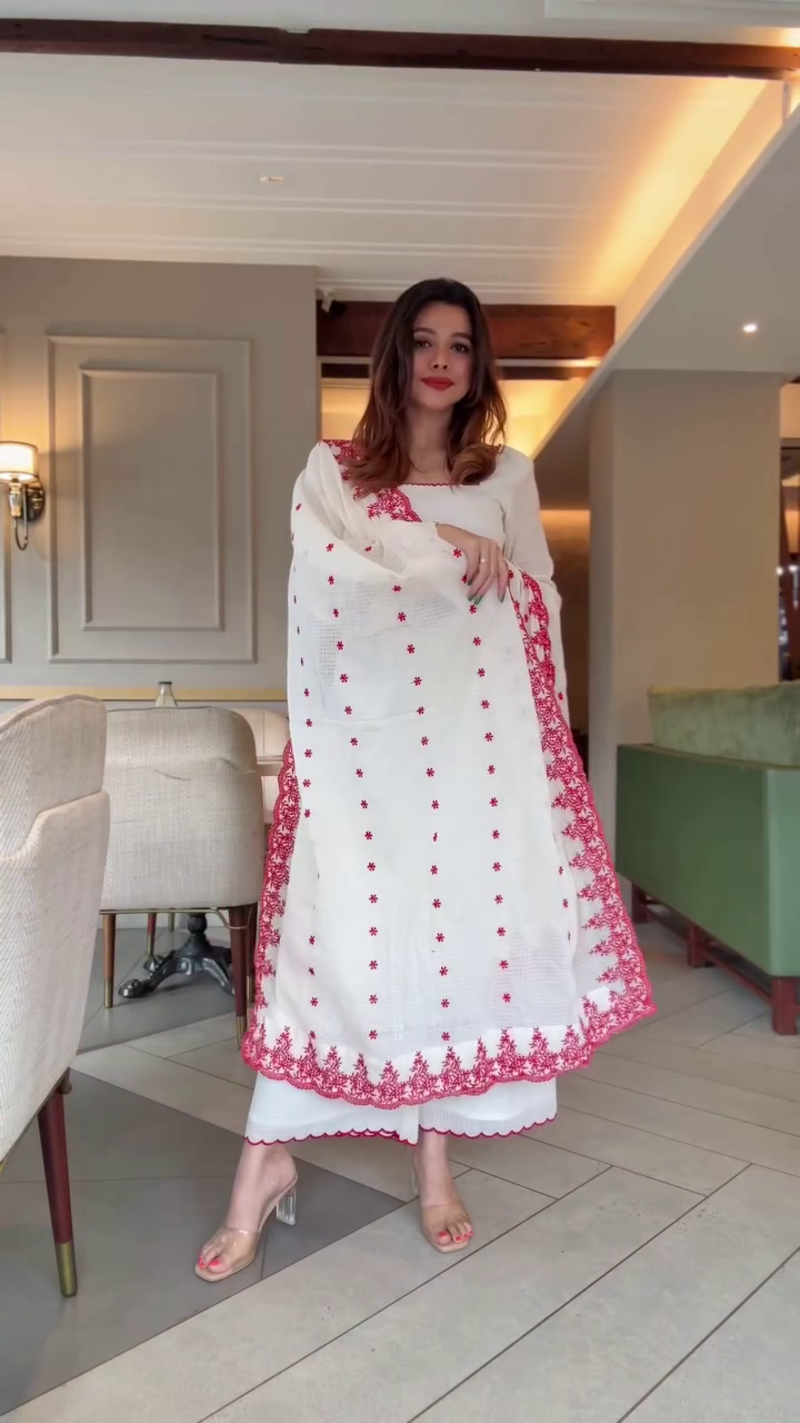 Elegant White & Pink Embroidered Straight Kurti Set with Chiffon Dupatta and Scalloped Borders – Soft, Classy & Everyday Ethnic Perfection 🤍🌺✨ - Image 4