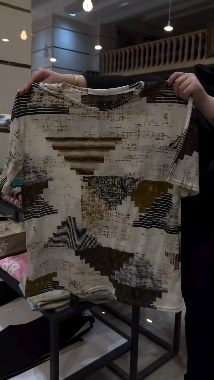 Abstract Black & Ivory Artistic Brushstroke Print Round Neck Relaxed Fit Statement Top 🖤🤍🎨✨ - Image 5