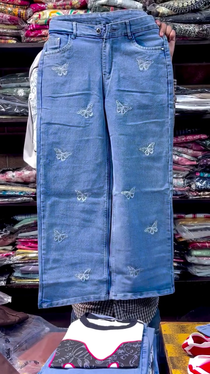 Royal Blue Short Sleeve Graphic Statement T-Shirt with Oversized White Floral Monogram Letter Print 🎨💙✨ - Image 5