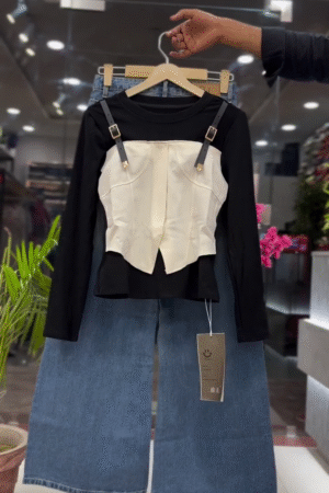 Black Full Sleeve Inner Top with Structured Beige Corset-Style Overlay & Light Blue Wide-Leg Denim Pants Set 🖤🤍👖✨
