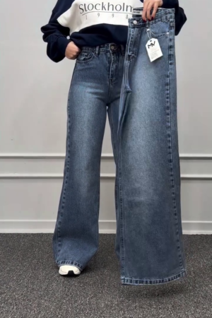 Retro Wide-Leg Denim Jeans – Vintage Street Chic Vibes 👖💙✨