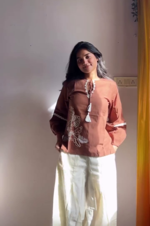 🌺✨ Rustic Terracotta Embroidered Cotton Kurta Palazzo Set - Boho Chic Leaf Threadwork with Puffed Sleeves & Flowy White Wide-Leg Pants for Effortless Ethnic Elegance! 👗🍂👖