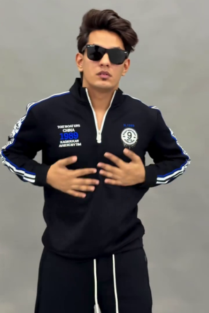 ⚽🔥 Retro "Toi Boaters" 1989 China Football Track Jacket with Blue Side Stripes & Number 9 Badge - Vintage Sports Heritage Streetwear for Football Fans & Casual Cool! 🏃‍♂️💙😎