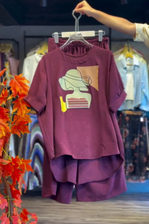 Artistic Minimal Graphic Co-Ord Set – Maroon Edition 🎨🍷✨