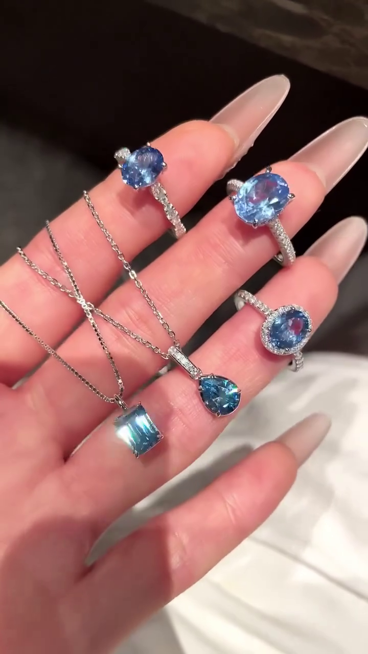 💎🩵 Luxury Sky Blue Crystal Pendant & Statement Ring Collection for Women | Elegant Party Wedding & Fashion Jewelry Set ✨👑 - Image 3