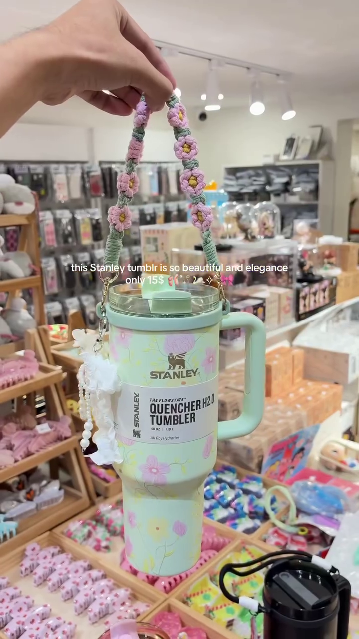 πΈπ§ Floral Pastel Insulated Travel Tumbler with Decorative Handcrafted Strap & Carry Handle | Premium Hydration Companion for Everyday Lifestyle Collection π§πΈ - Image 5