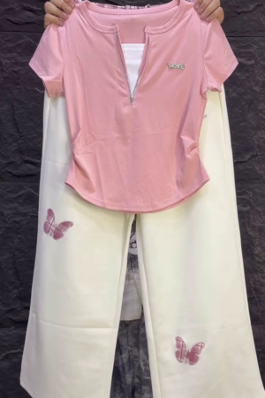 Pink Short-Sleeve Zip-Front Top with White Layering Effect and Matching Off-White Butterfly-Applique Trousers 🩷🦋
